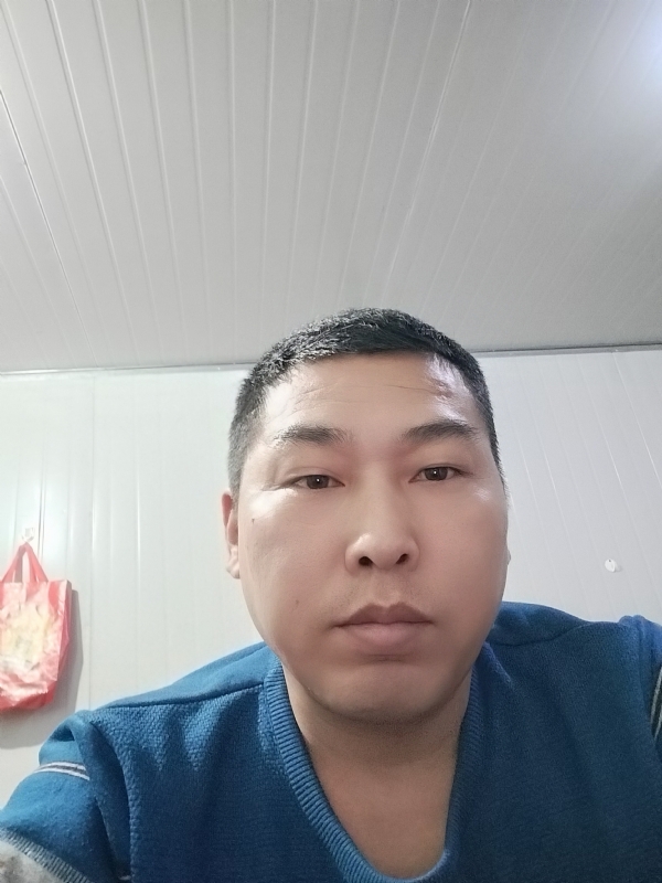 开着拖拉机去兜风的第一张照片--宁阳父母相亲团